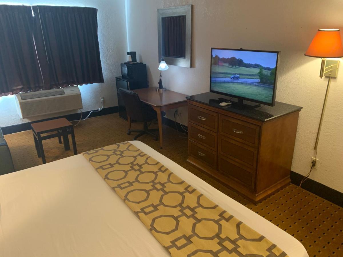 Brentwood Inn & Suites 홉스 외부 사진