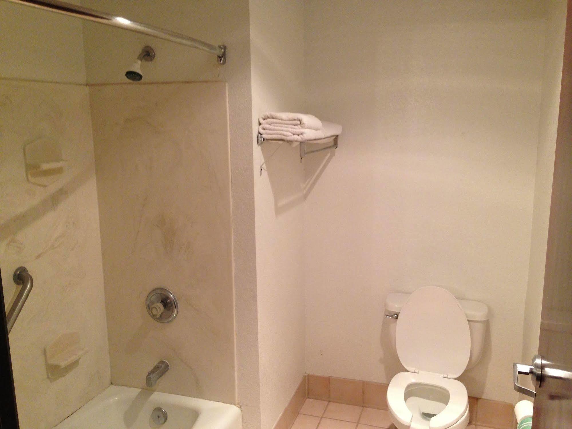 Brentwood Inn & Suites 홉스 외부 사진