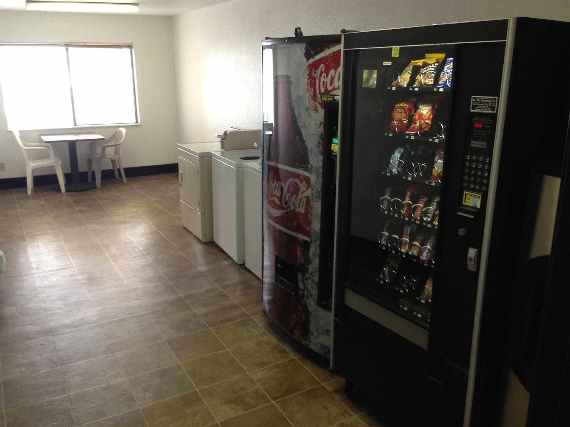 Brentwood Inn & Suites 홉스 외부 사진