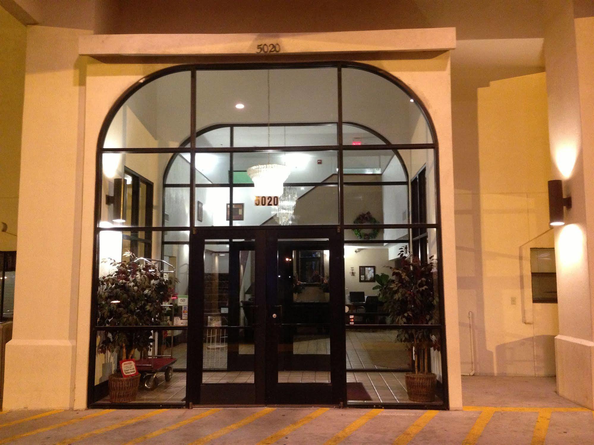 Brentwood Inn & Suites 홉스 외부 사진