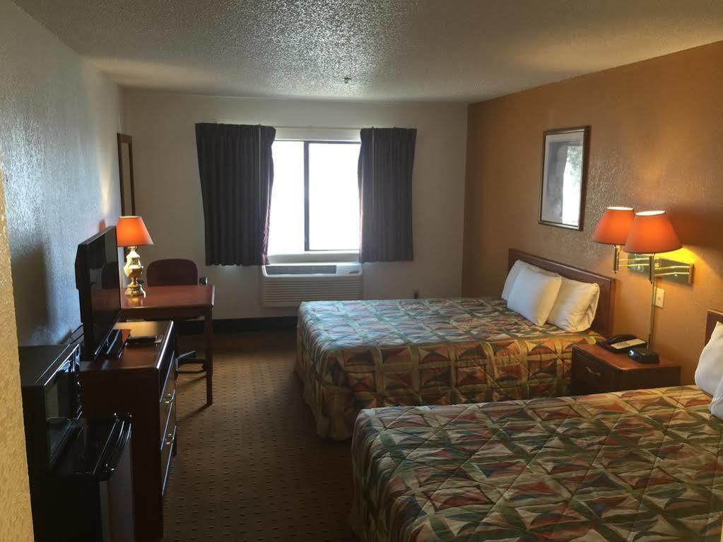 Brentwood Inn & Suites 홉스 외부 사진