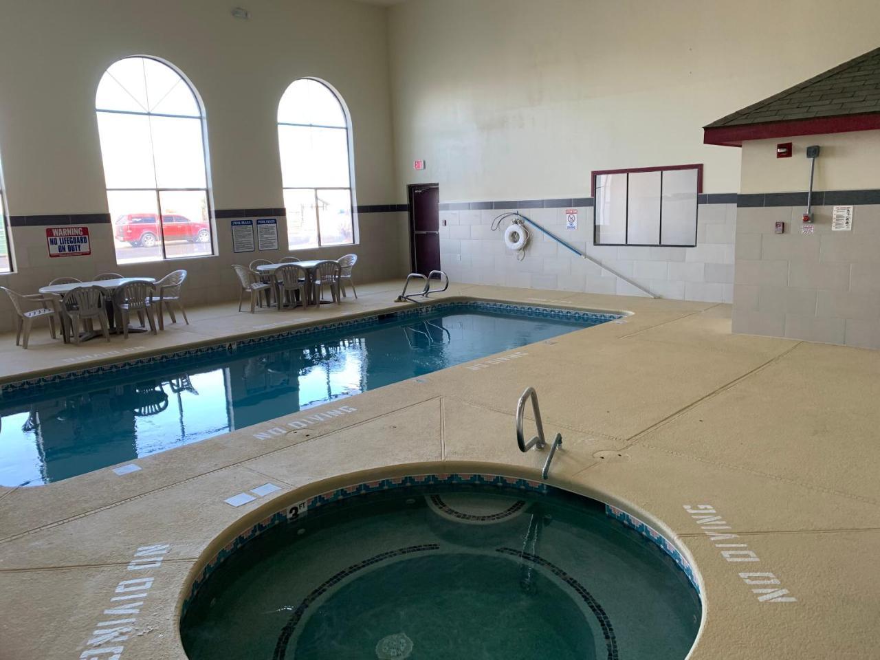 Brentwood Inn & Suites 홉스 외부 사진