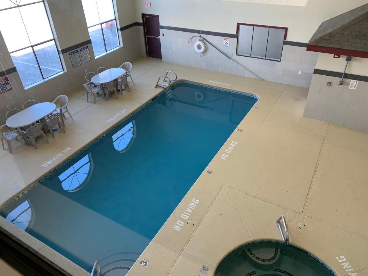 Brentwood Inn & Suites 홉스 외부 사진